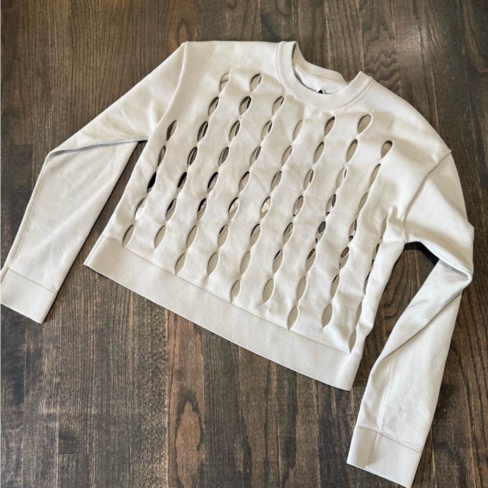 Lululemon top